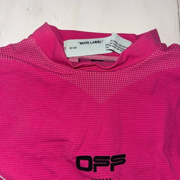 Off white c/o Virgil Abloh Graphic print crew neck top. - Picture 5 of 9